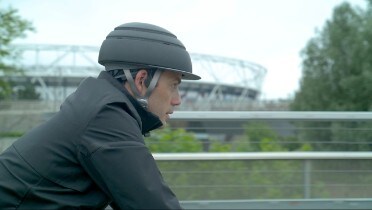 Now That’s a Bright Idea! Cycling Jacket Prompts Riders t...